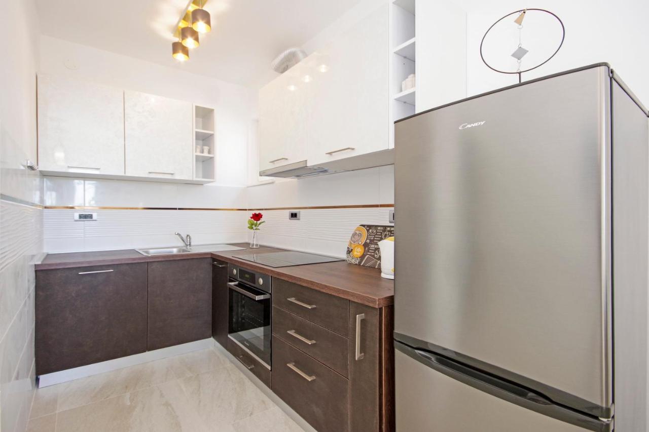 Split Symphony Veranda: Modern, New Apartment Dış mekan fotoğraf