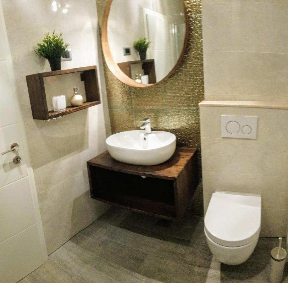 Split Symphony Veranda: Modern, New Apartment Dış mekan fotoğraf